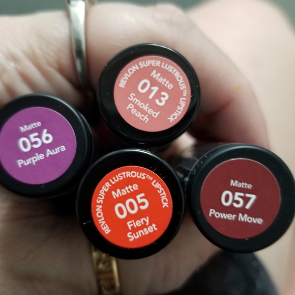 Revlon Matte Lipstick 4pc Bundle - Picture 2 of 4